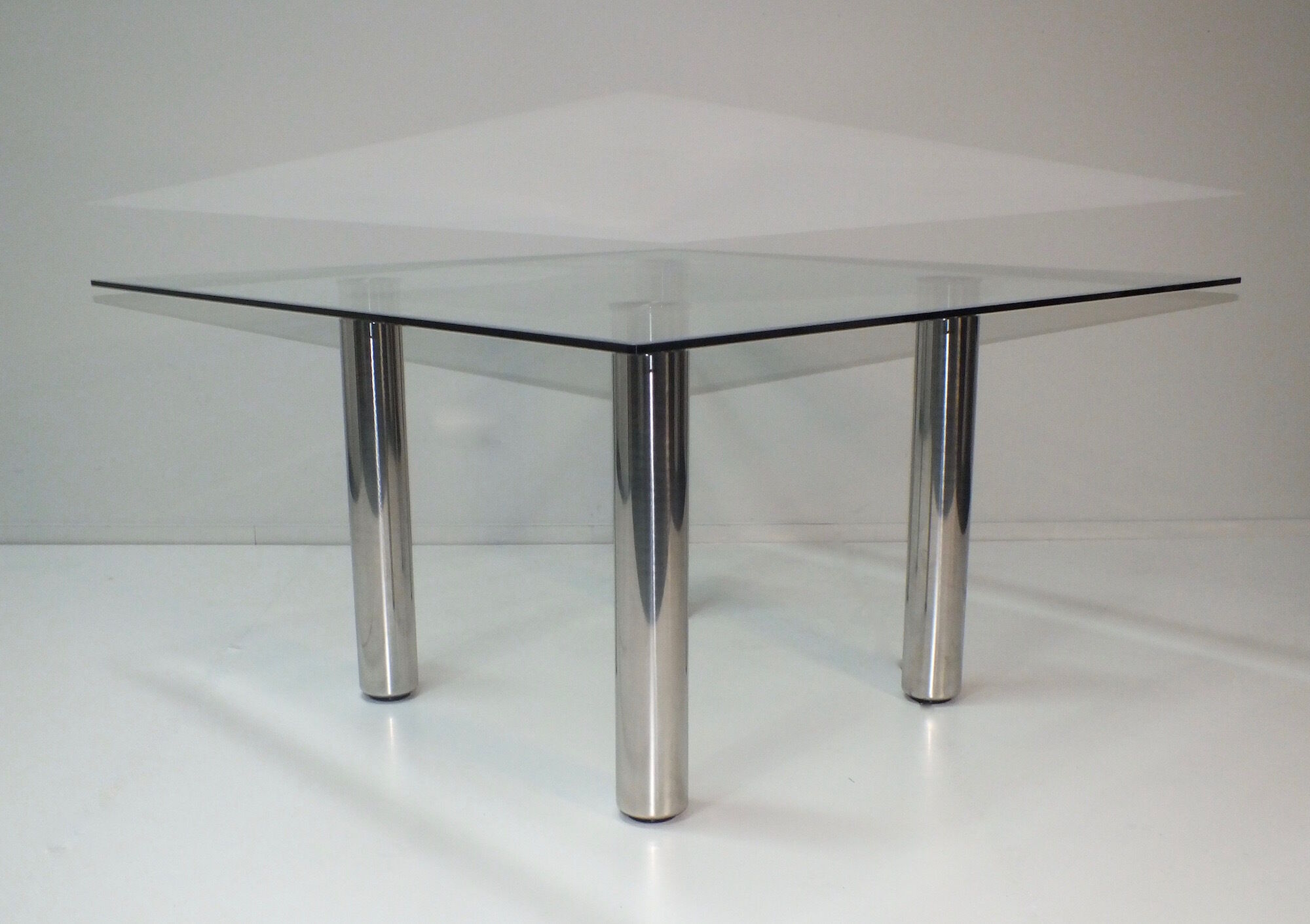 Brentano square glass dining table by Emaf Progetti for Zanotta Italy 1980s