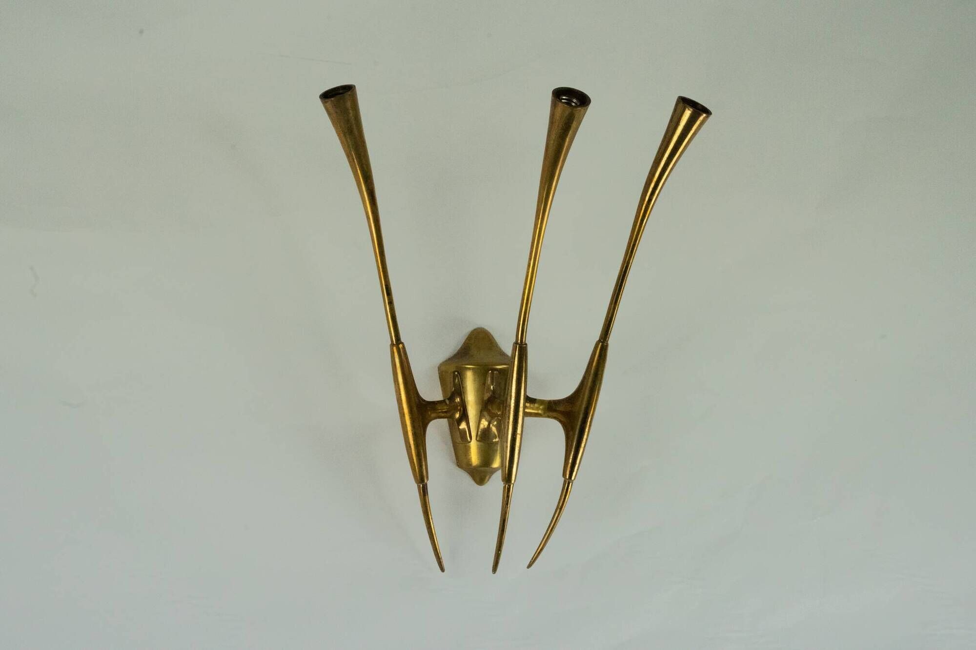 Single Brass Wall Sconce by Oscar Torlasco for Lumi Milano, Italy 1950s