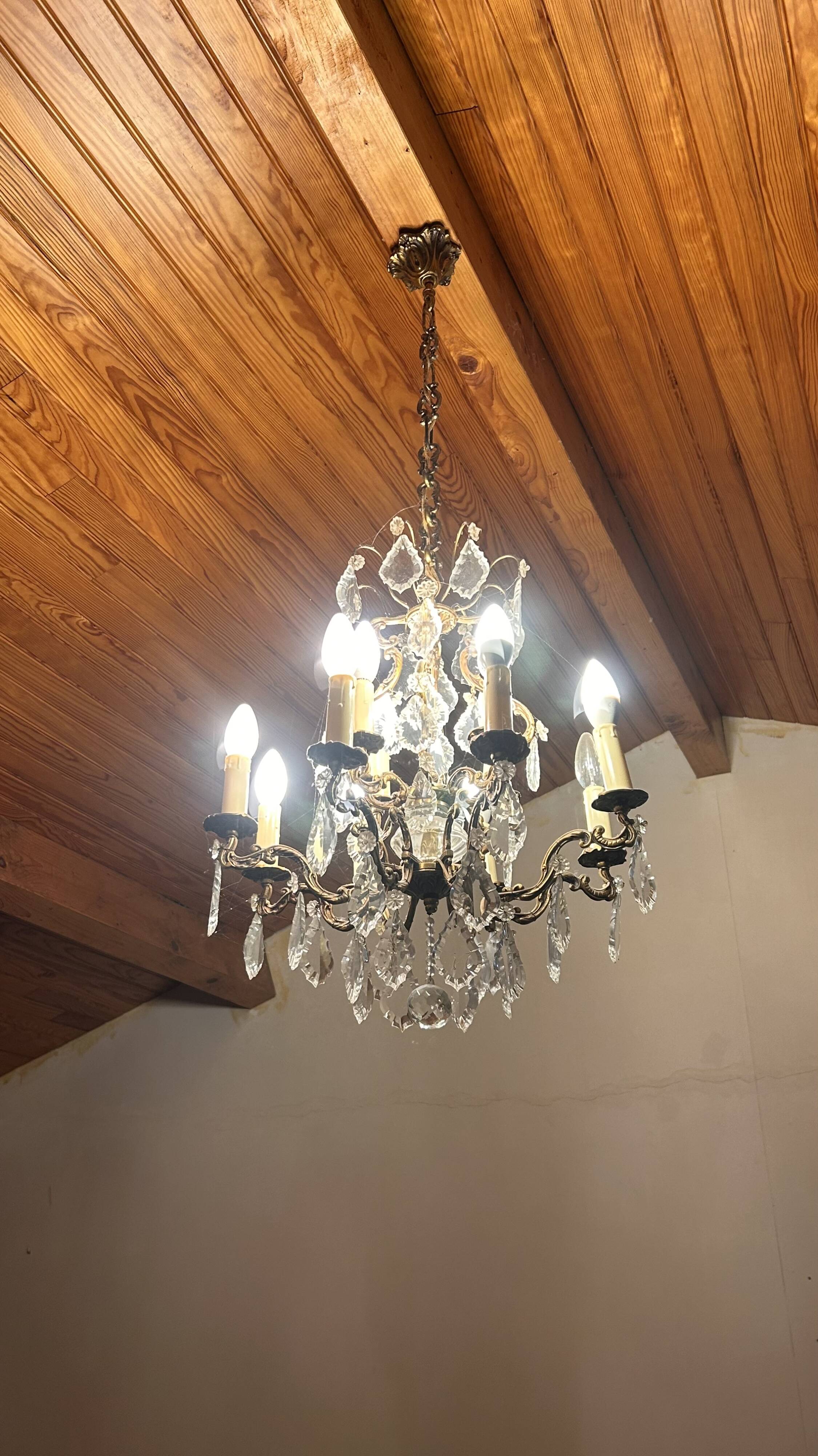 Louis XV style bronze and crystal chandelier - 12 lights