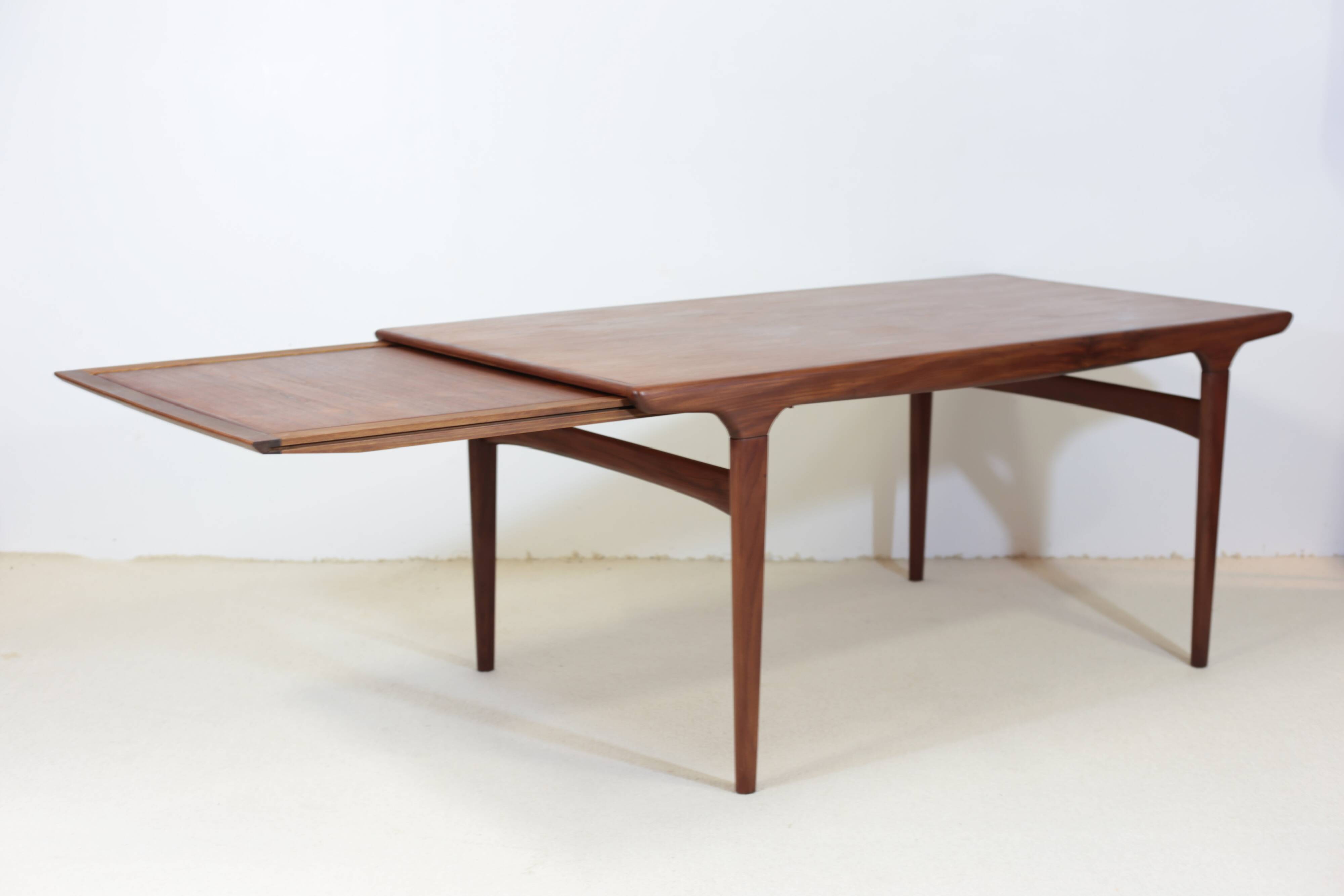 Johannes Andersen dining table