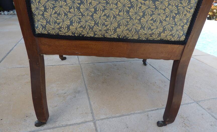 *Louis Philippe style Voltaire armchair in quality wood weathered by time - the backrest and l