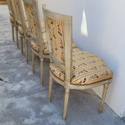 Série de 4 chaises de style Louis XVI ancienne