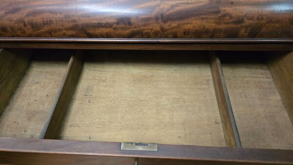 Commode de toilette vintage en bois avec plateau en marbre