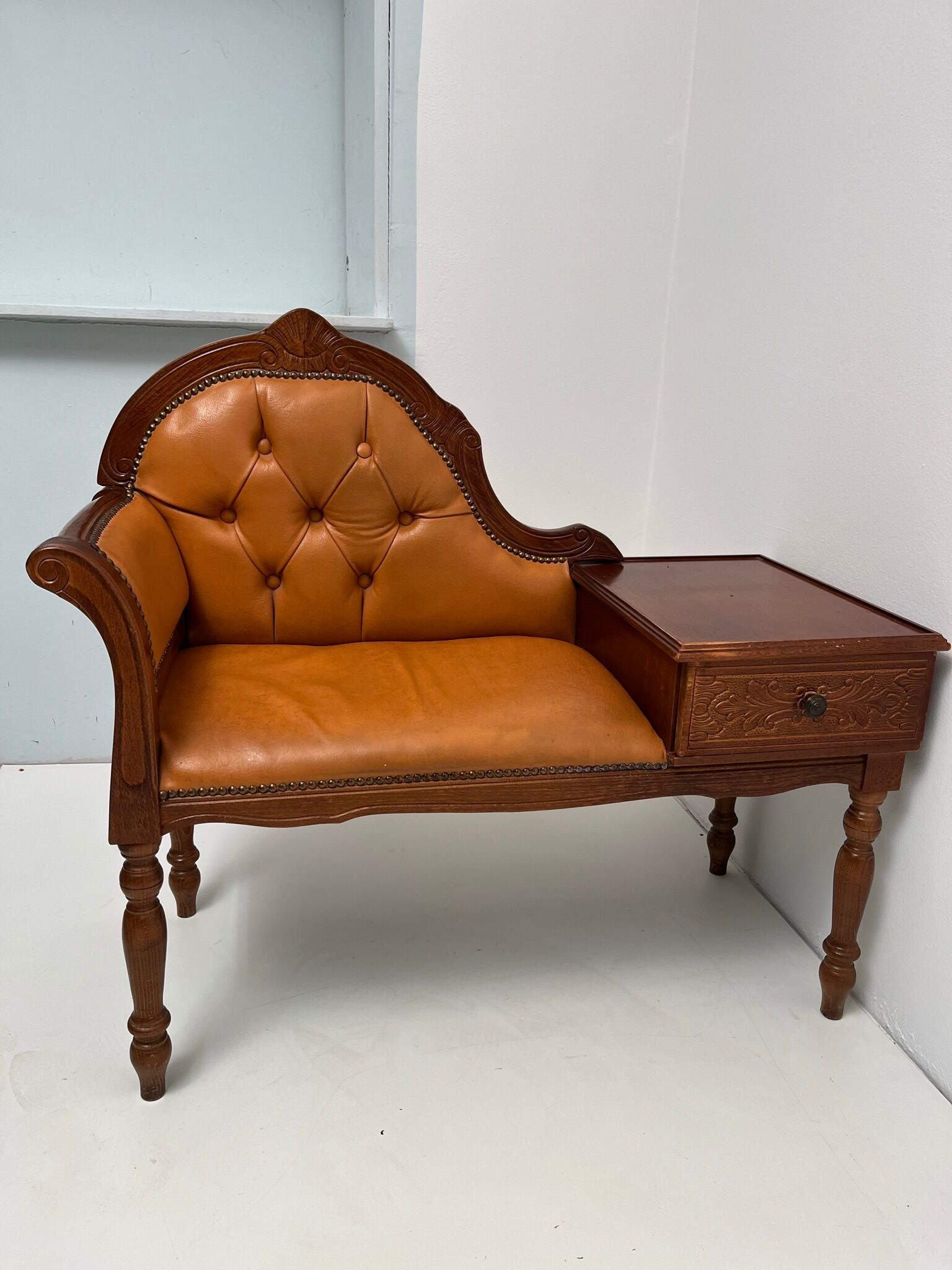 Telephone cabinet 50s