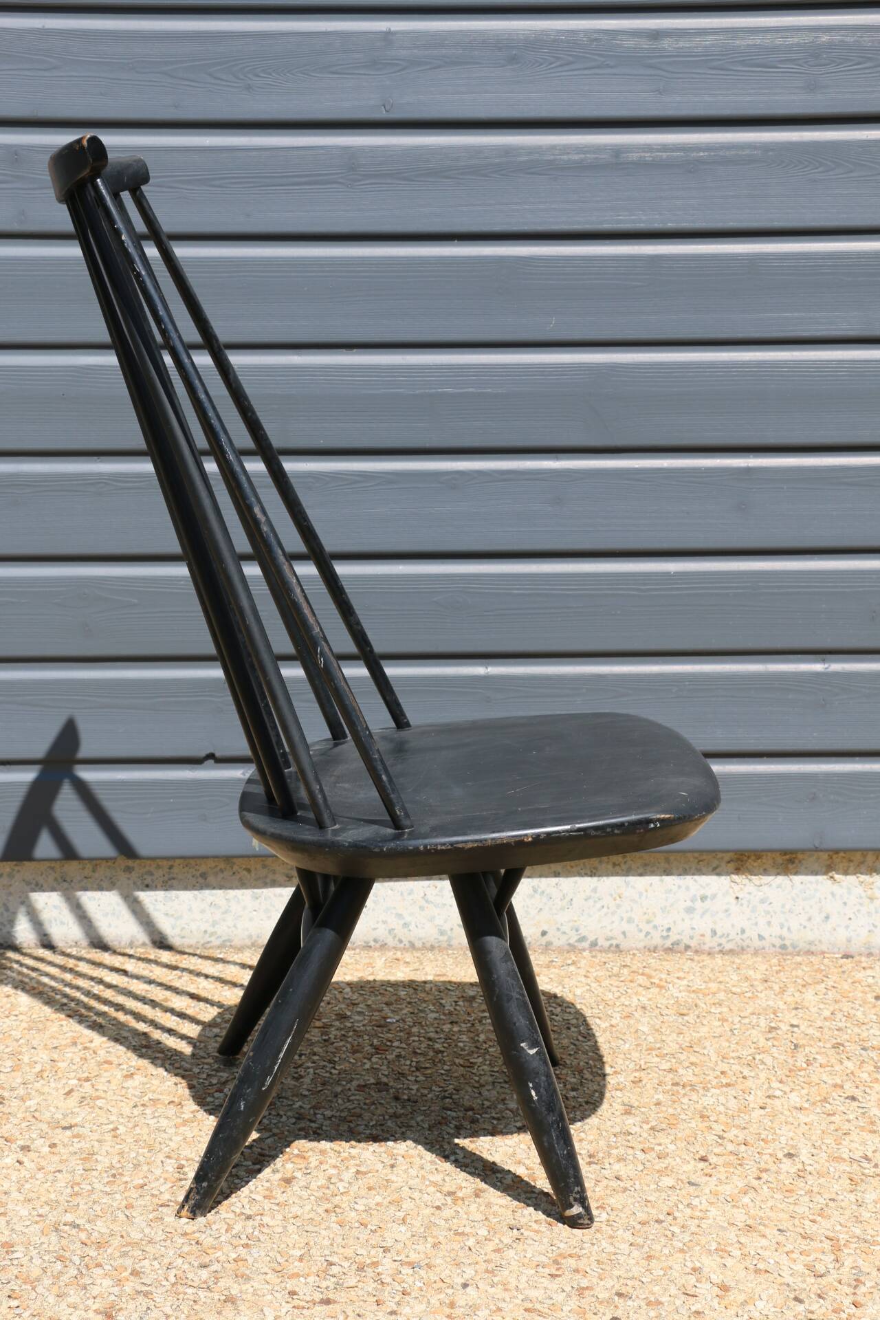 Pair of “mademoiselle” chairs by ilmari tapiovaara