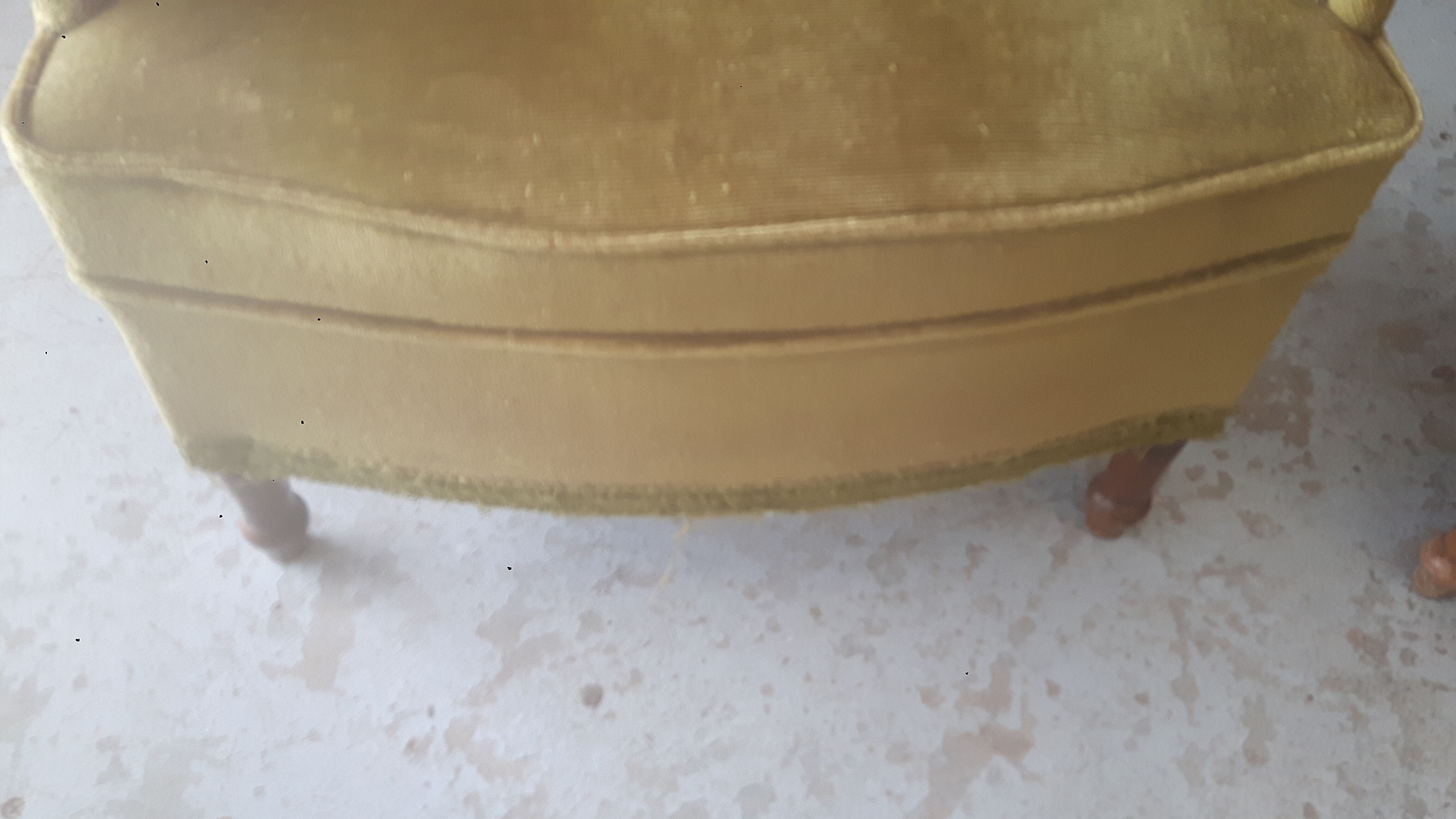 Toad green velvet lounge