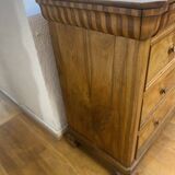 Louis Philippe chest of drawers in cherry wood