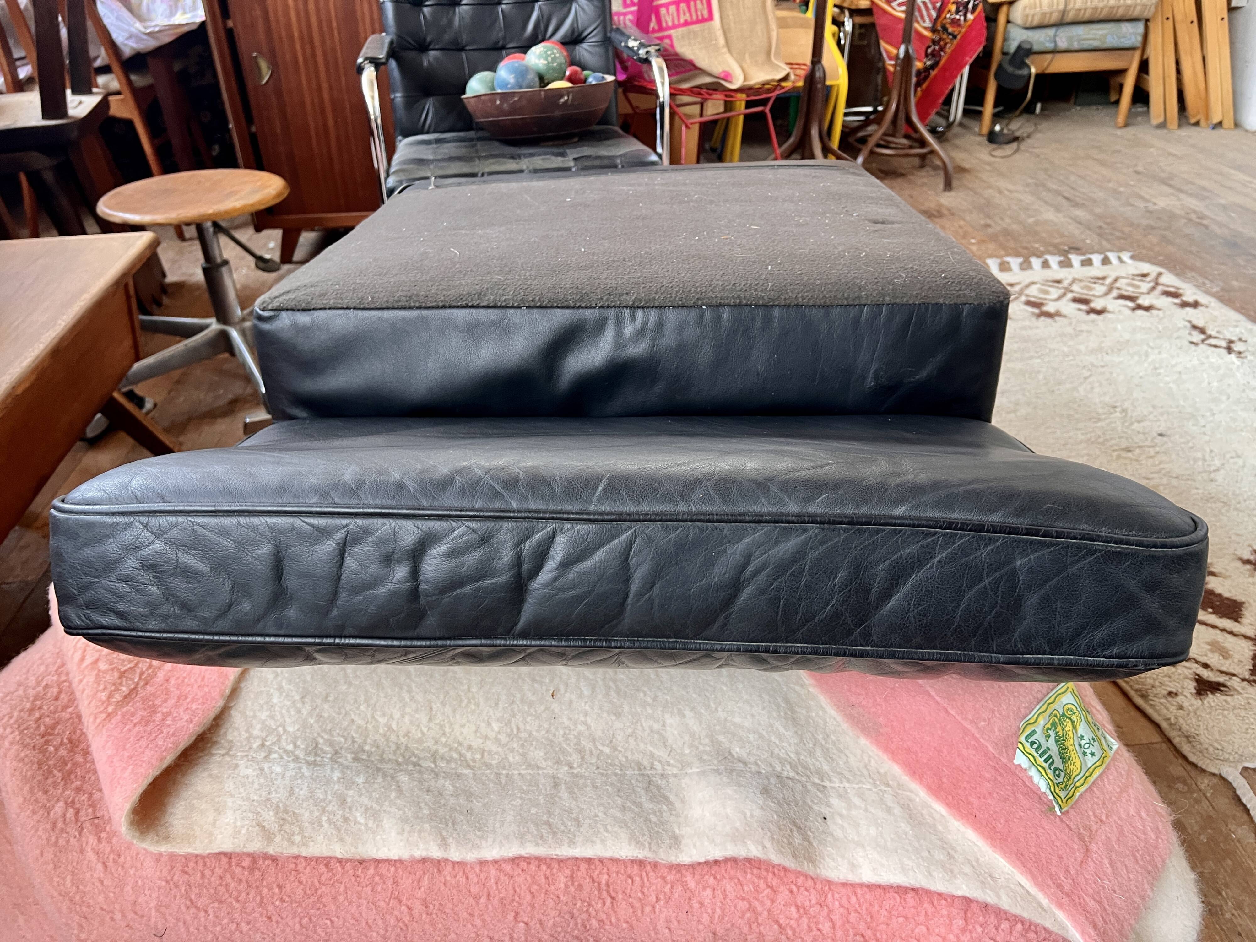 Canape seltz elm and leather design 1960