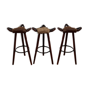 Tabourets de bar brutalistes