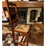 Set of 8 varnished oak chairs with straw seats
