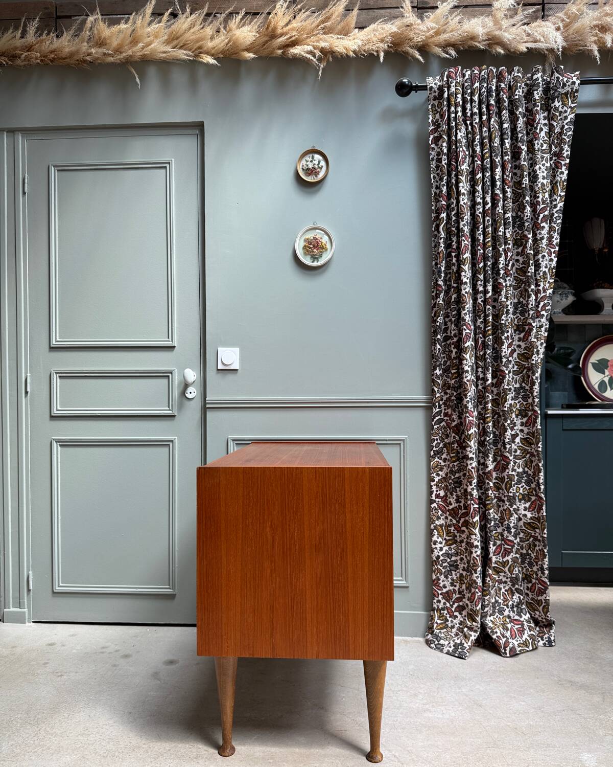 Petit buffet scandinave en teck