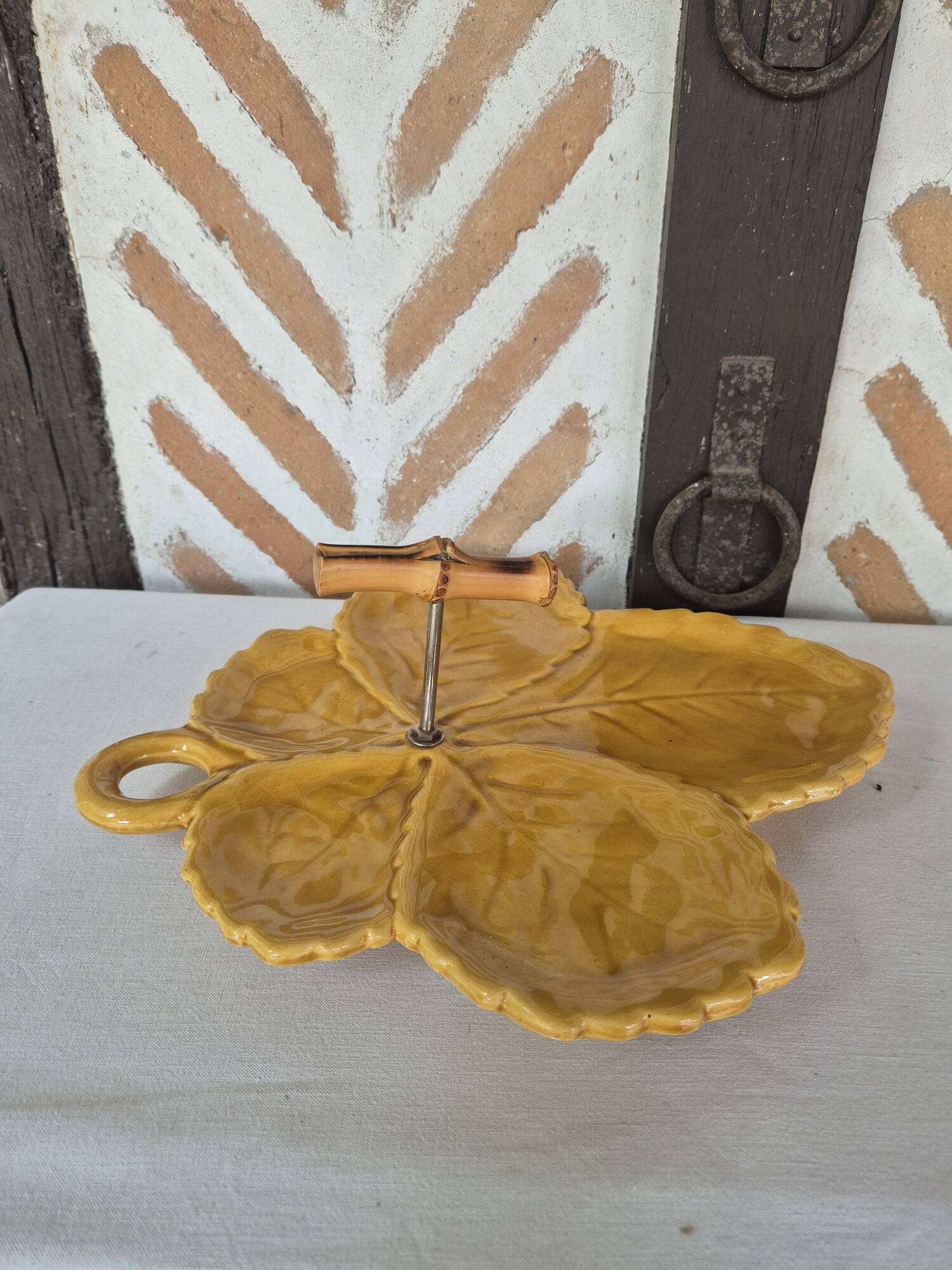 1960s leaf cheese board