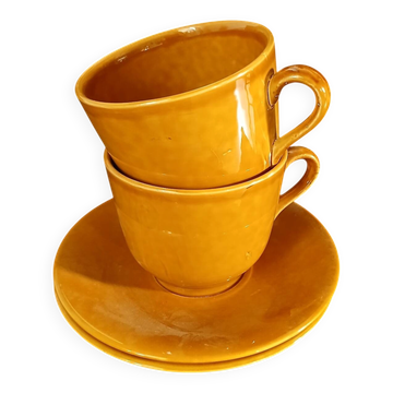 2 large Italian ceramic mugs