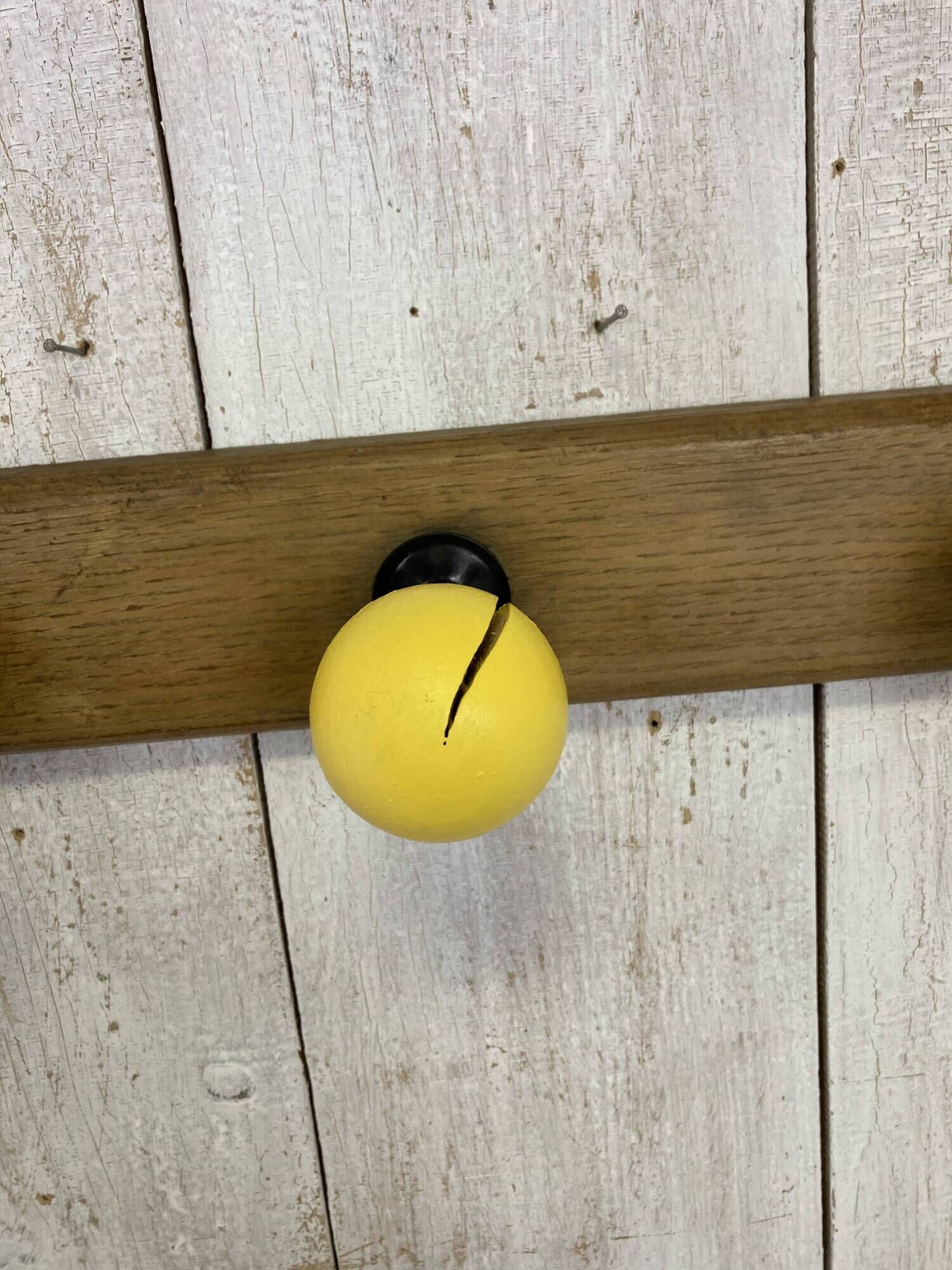 Bistro coat hook