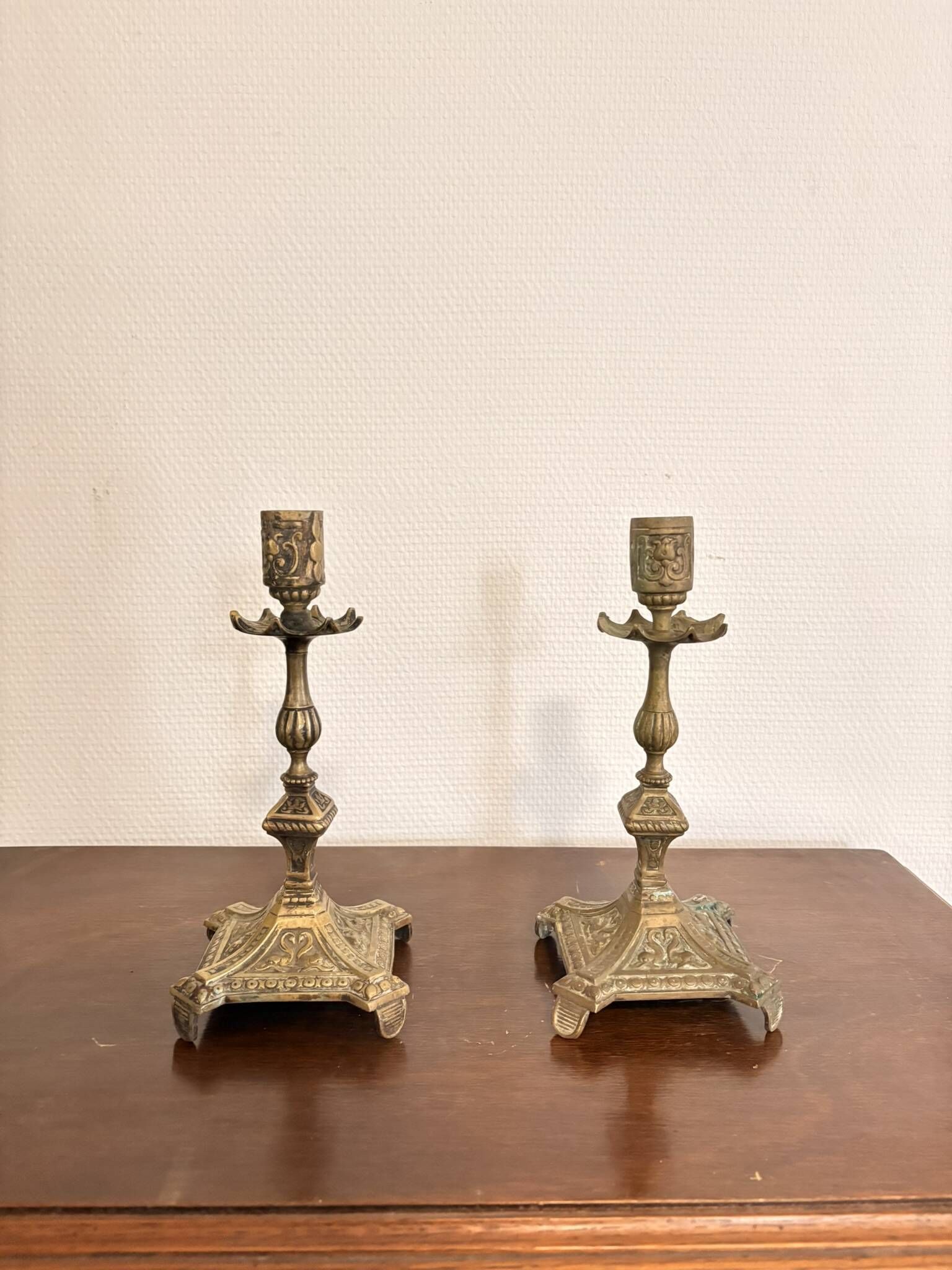 Pair of Gilded Brass Candle Holders Neo-Renaissance Napoleon III Swan Decor