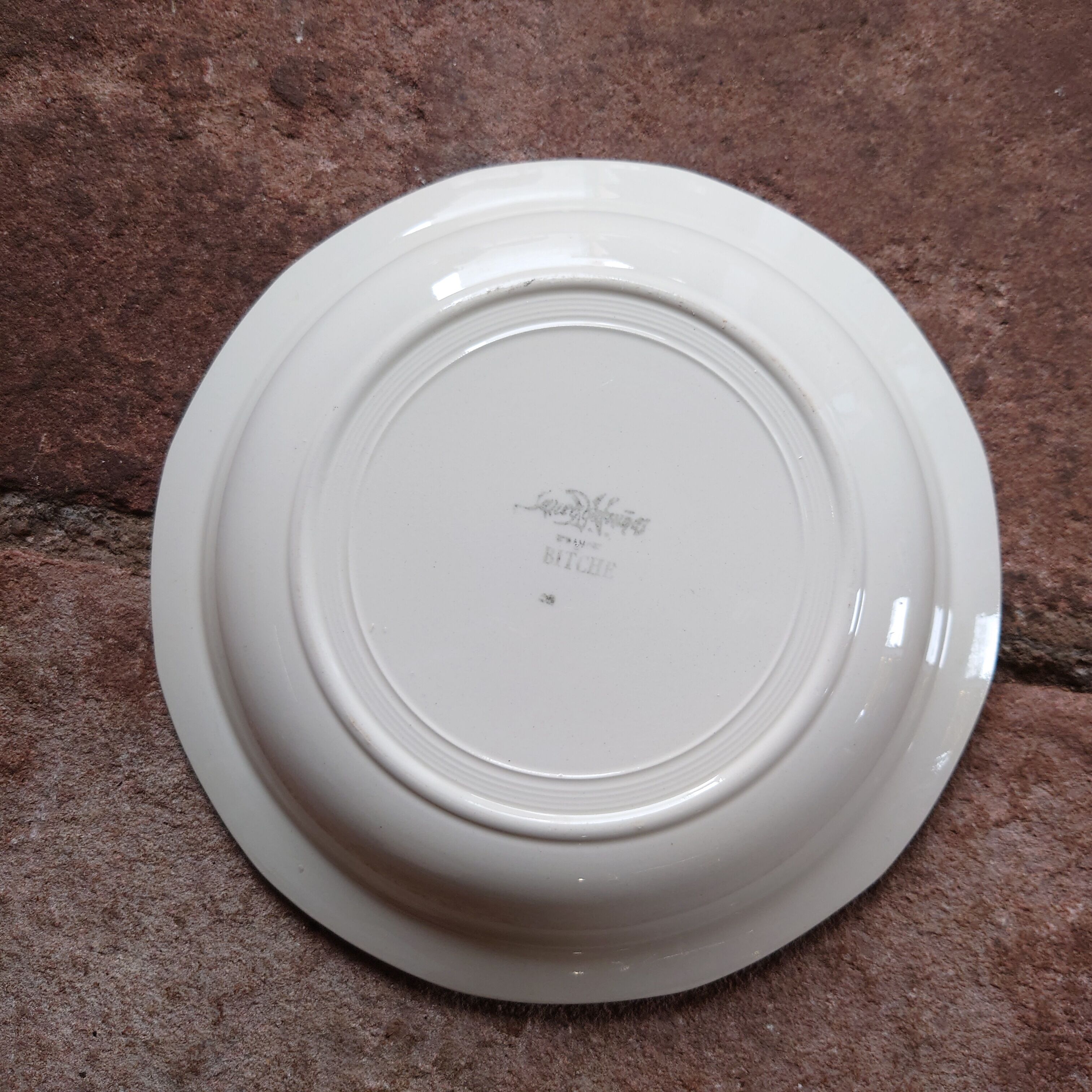 Hollow round dish Bitche de Sarreguemines