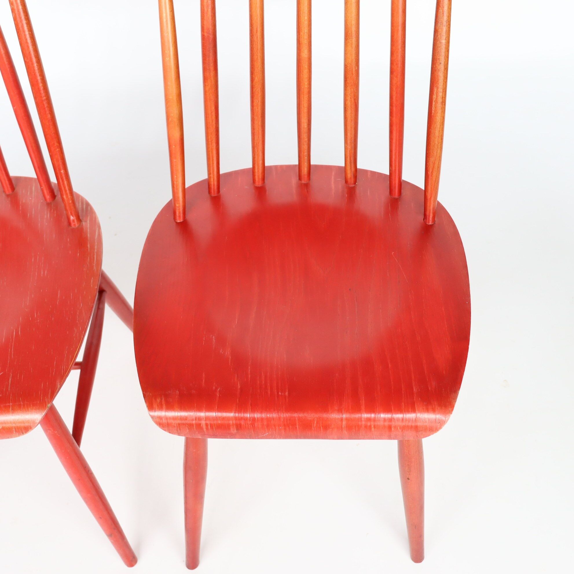 Pair of red chairs "pinnstol"
