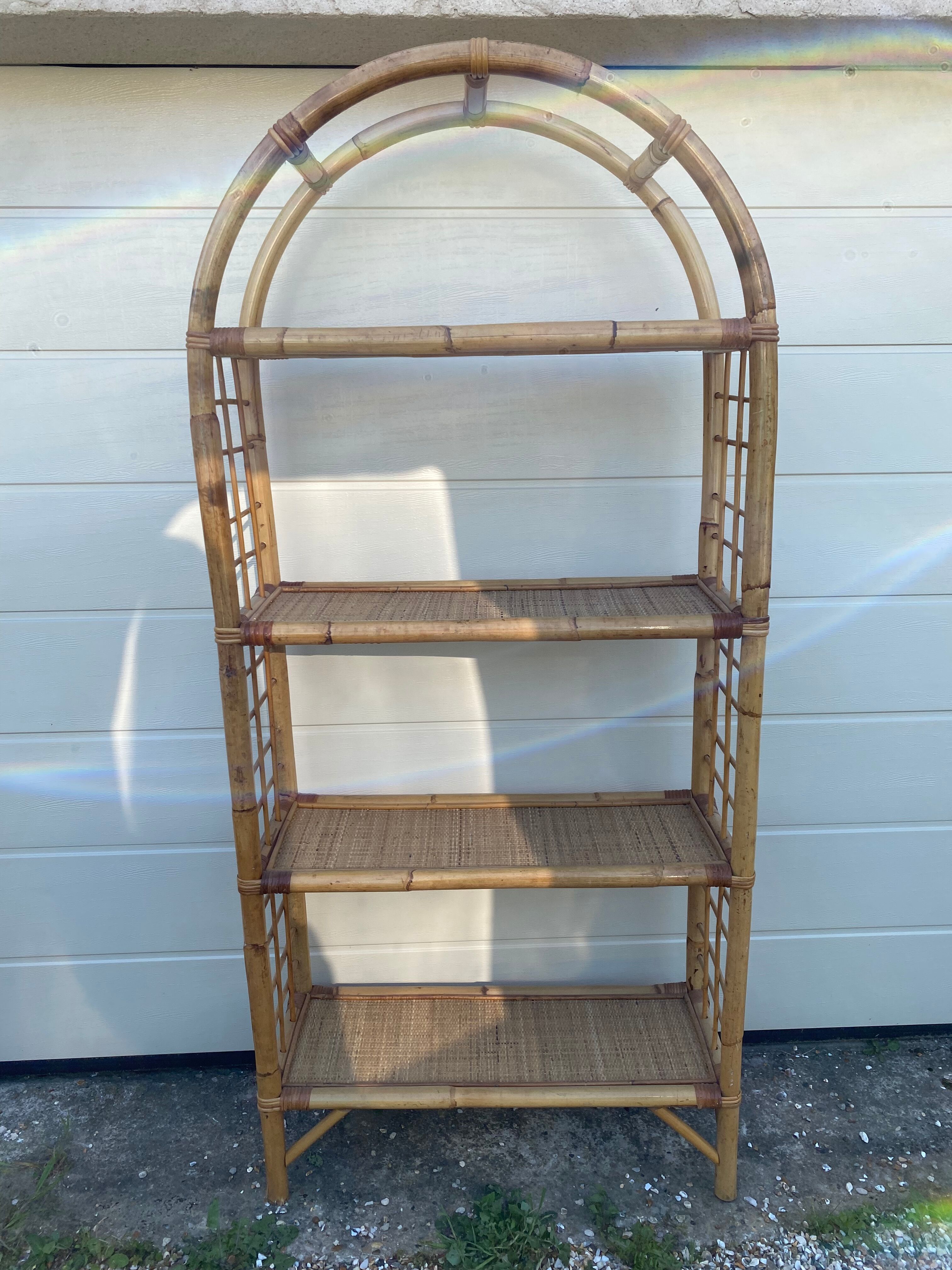 Bookcase Vintage rattan shelf