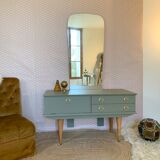Dressing table