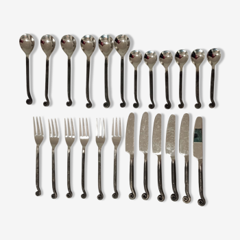 Cutlery set 24 pieces in hammered steel