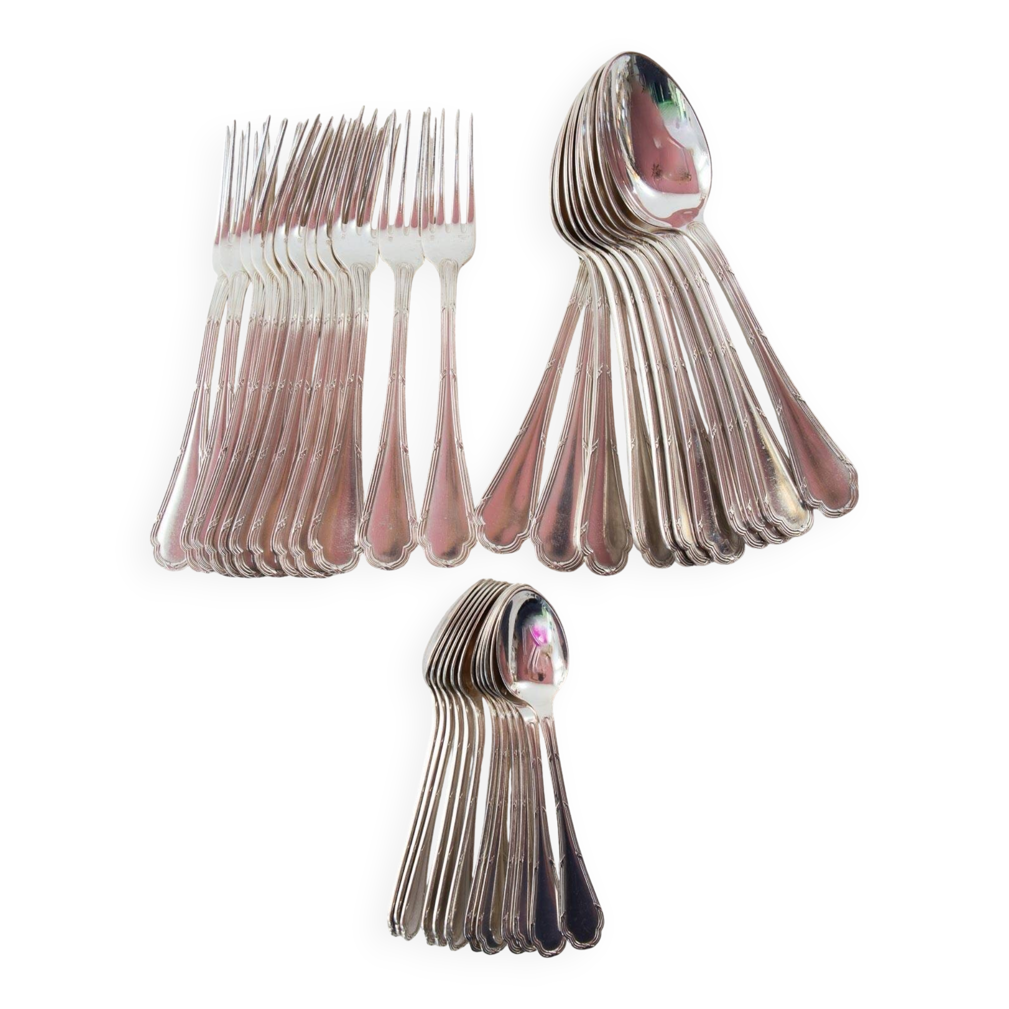 Cutlery set for 12 Ercuis “Trianon”, circa 1940 (40 pieces)