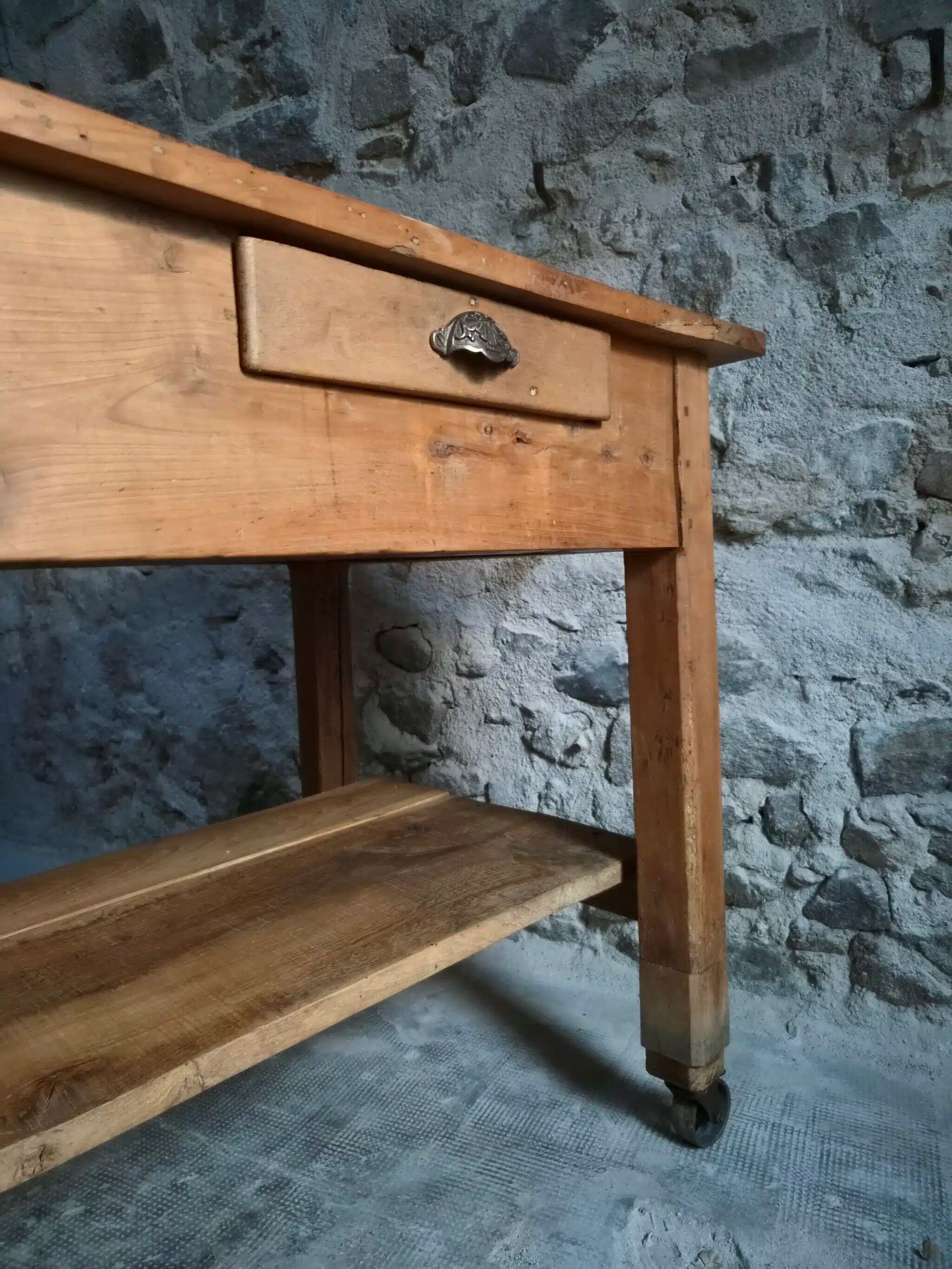 Îlot de cuisine ancien en bois de cerisier avec 3 tiroirs