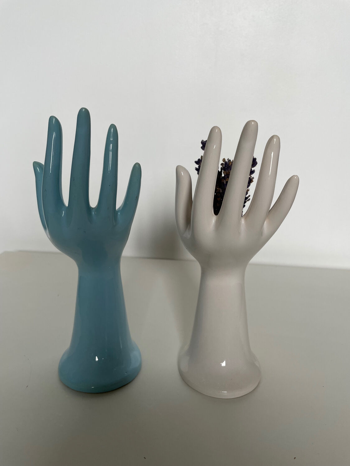 Hand Baguier or Soliflore in Porcelain