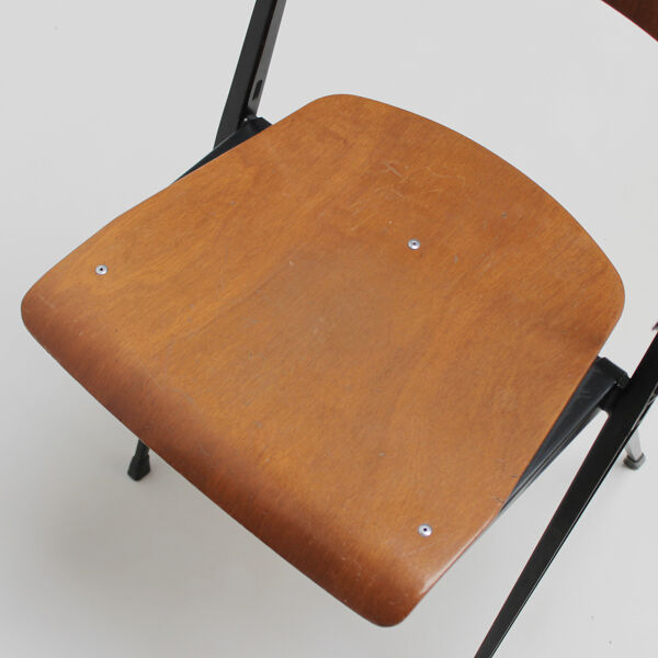 Fauteuil pyramidal par Wim Rietveld pour De Cirkel