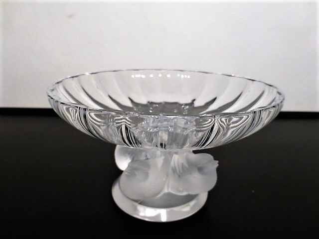 Lalique crystal cup model nogent 1966
