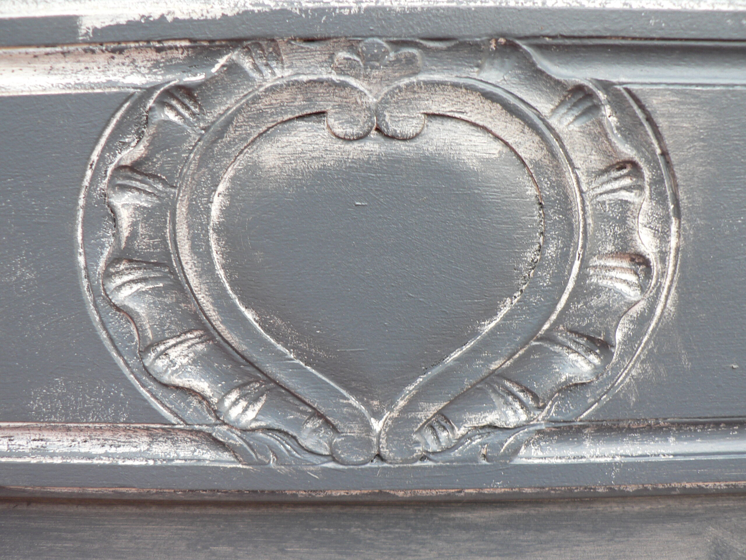 Dresser vintage patina