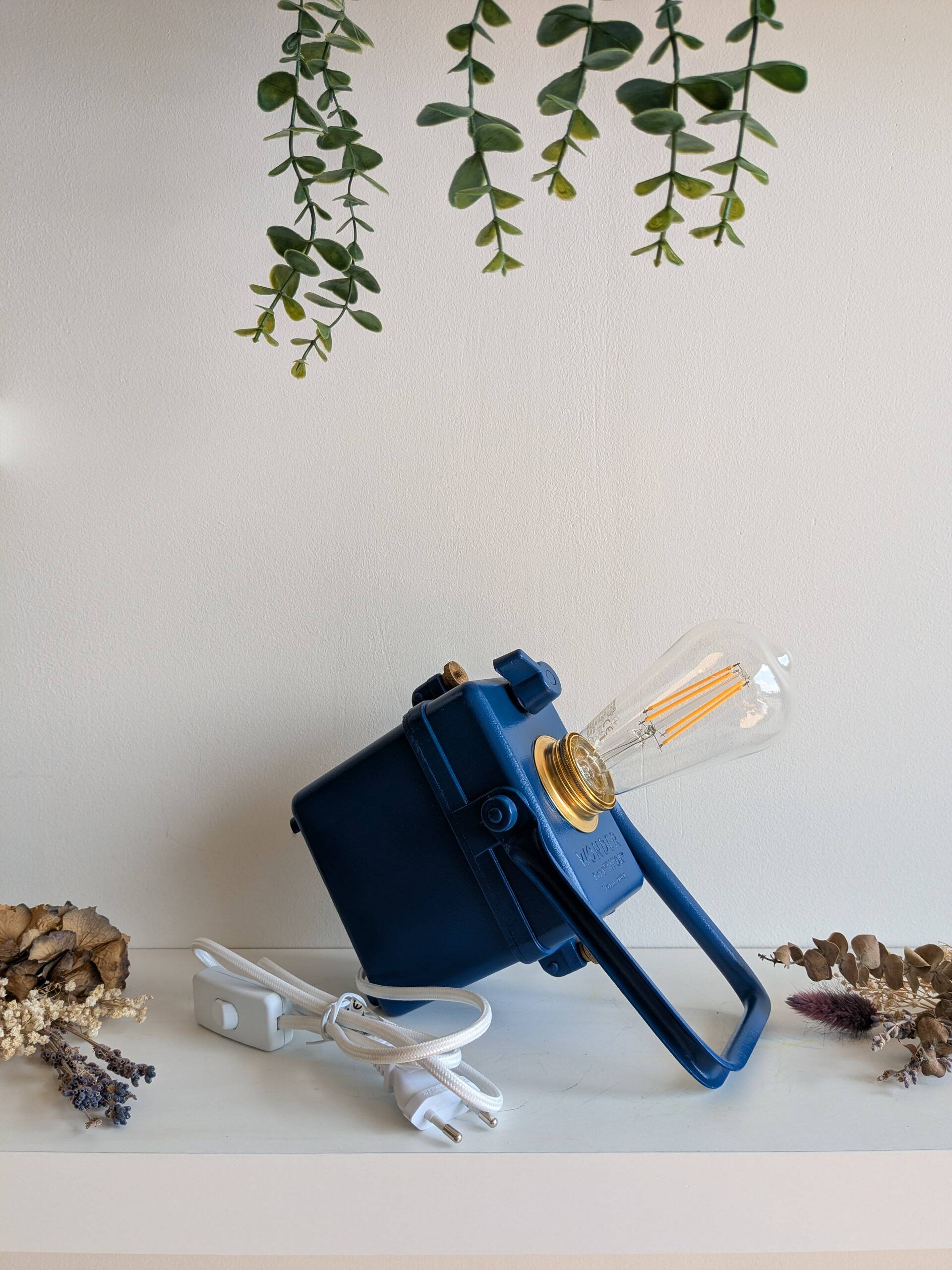 Wonder Tifon Dark Blue