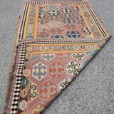 Kilim Rug Made By The Gashgai Tribes In Iran: 1.60 X 2.95 Meters