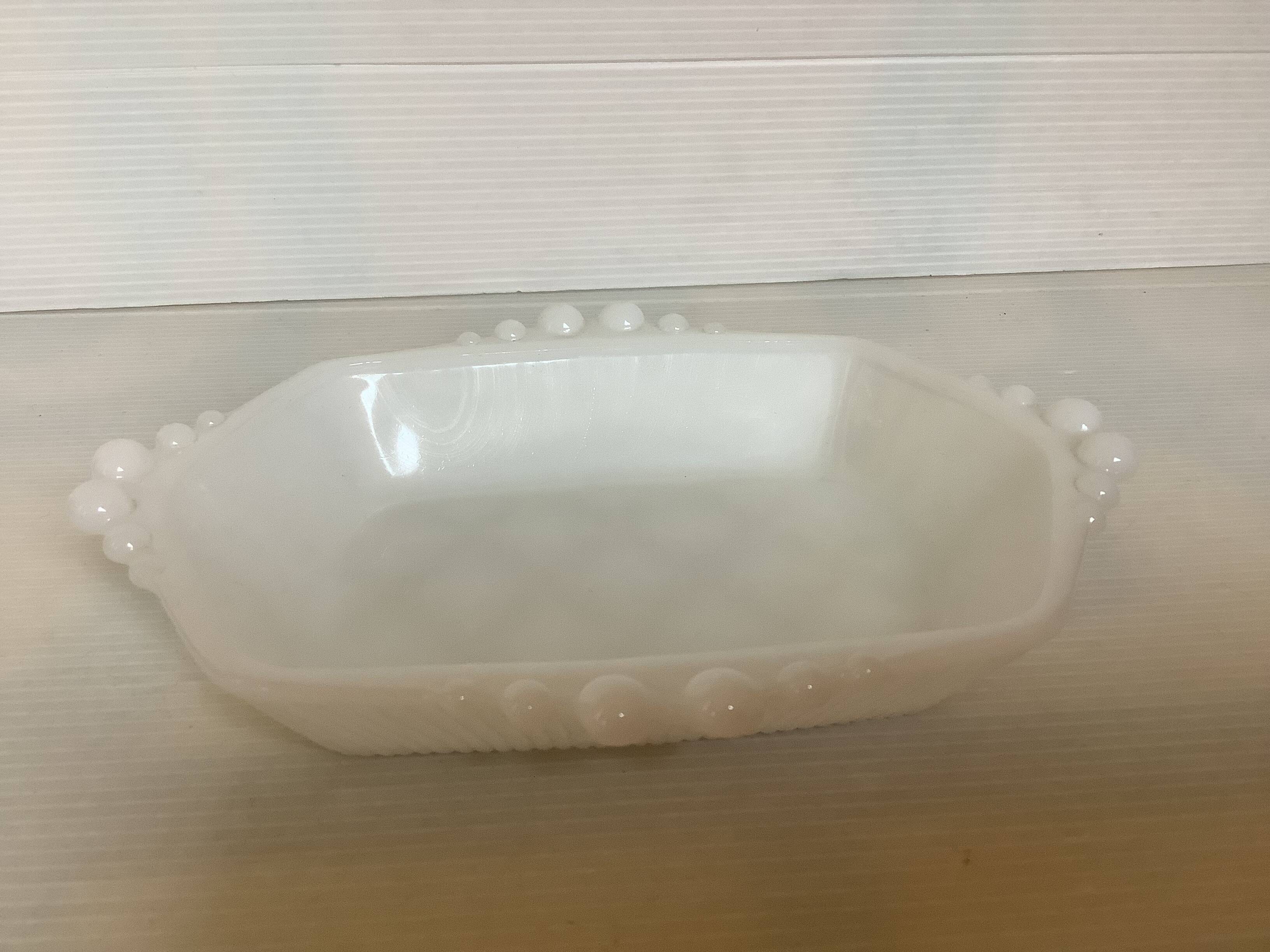 Beaded opaline ring holder tray