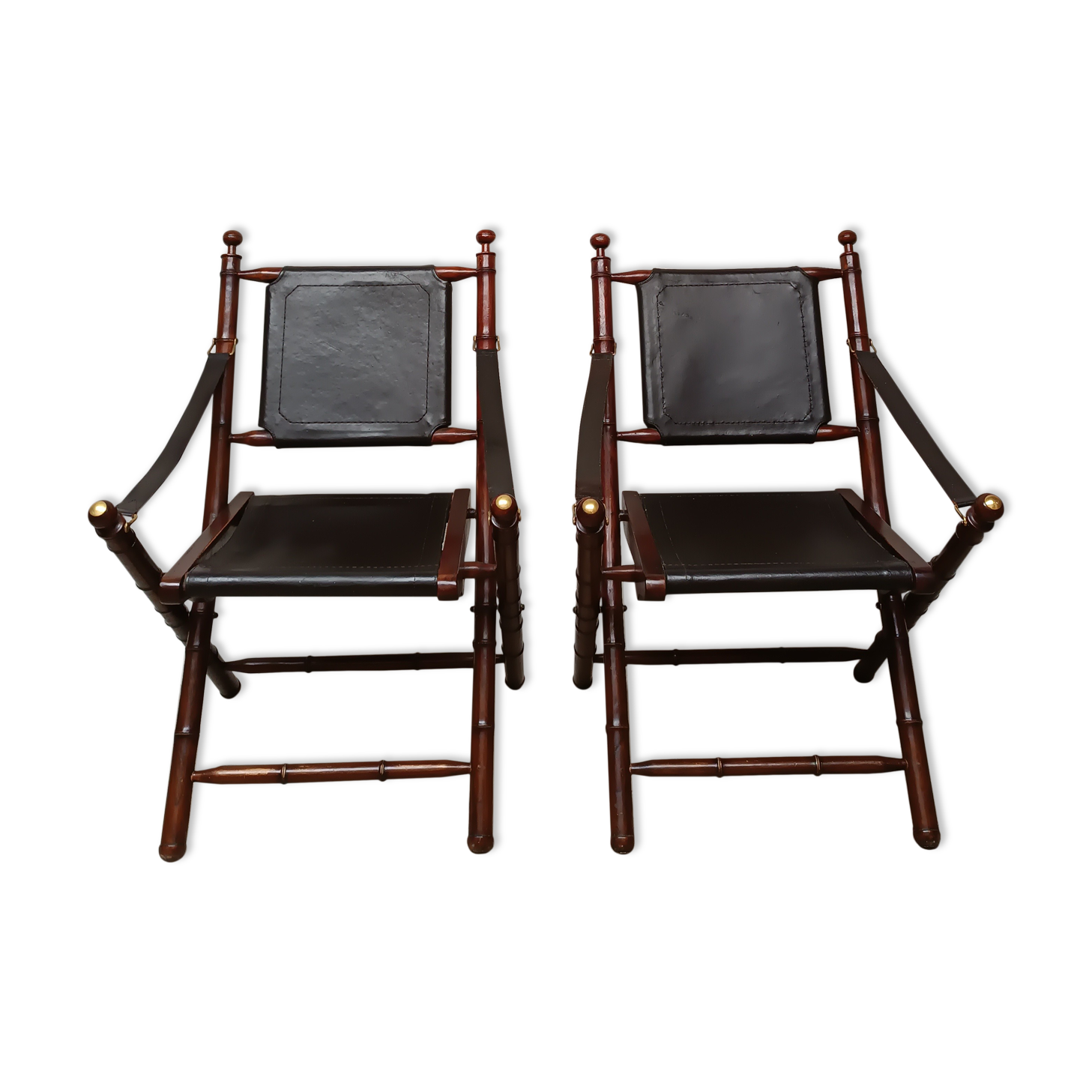 Pair of vintage "safari" folding armchairs in mahogany and leather