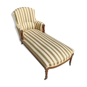 Old daybed