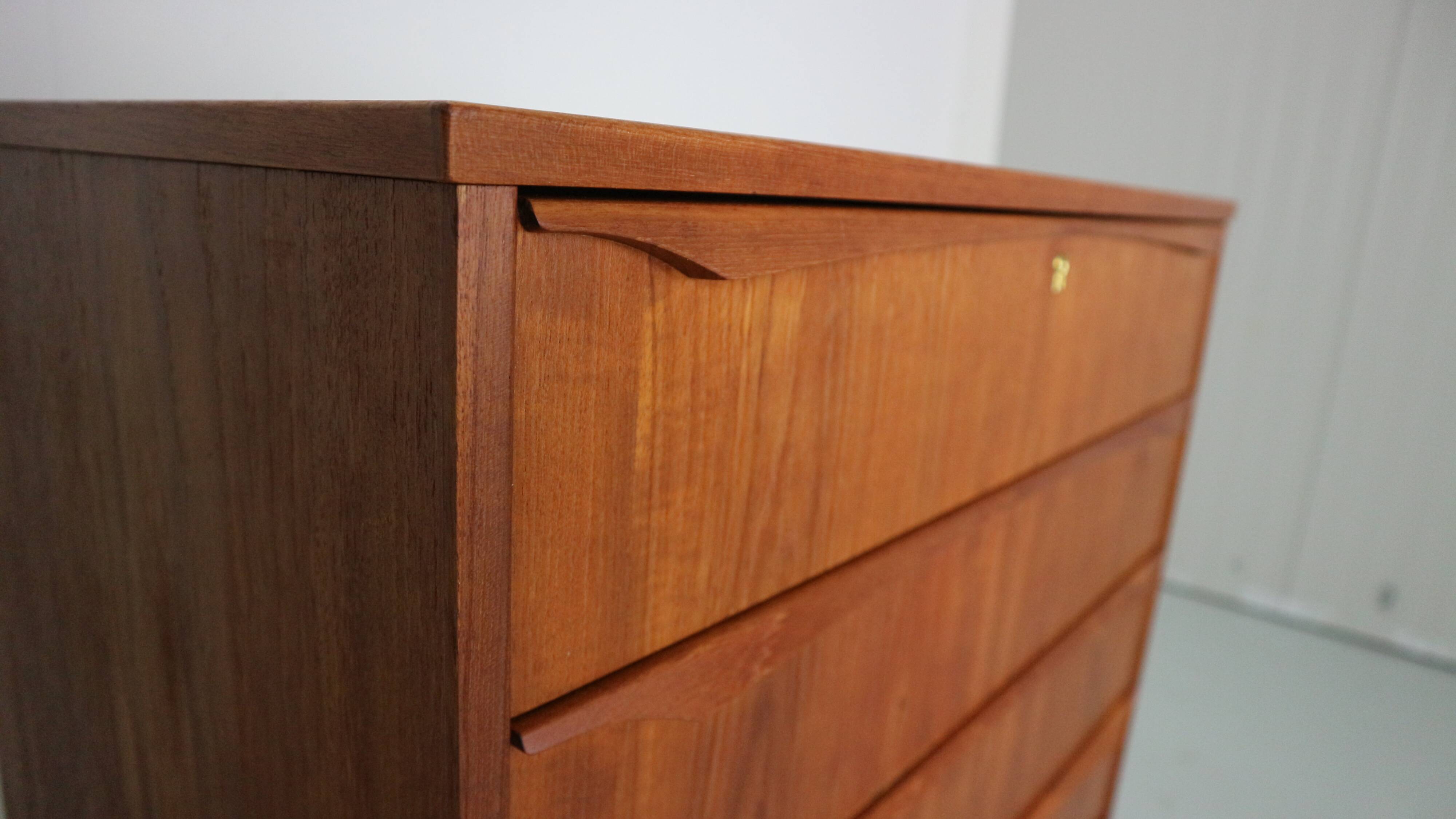 Mid-Century Modern Danish Chest of Six Drawers, Tallboy in Teak, Denmark, 1960