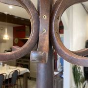 Parrot coat rack, swivel, bistro style 1960