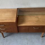 Vintage chest of drawers / sideboard from the 50s in golden oak