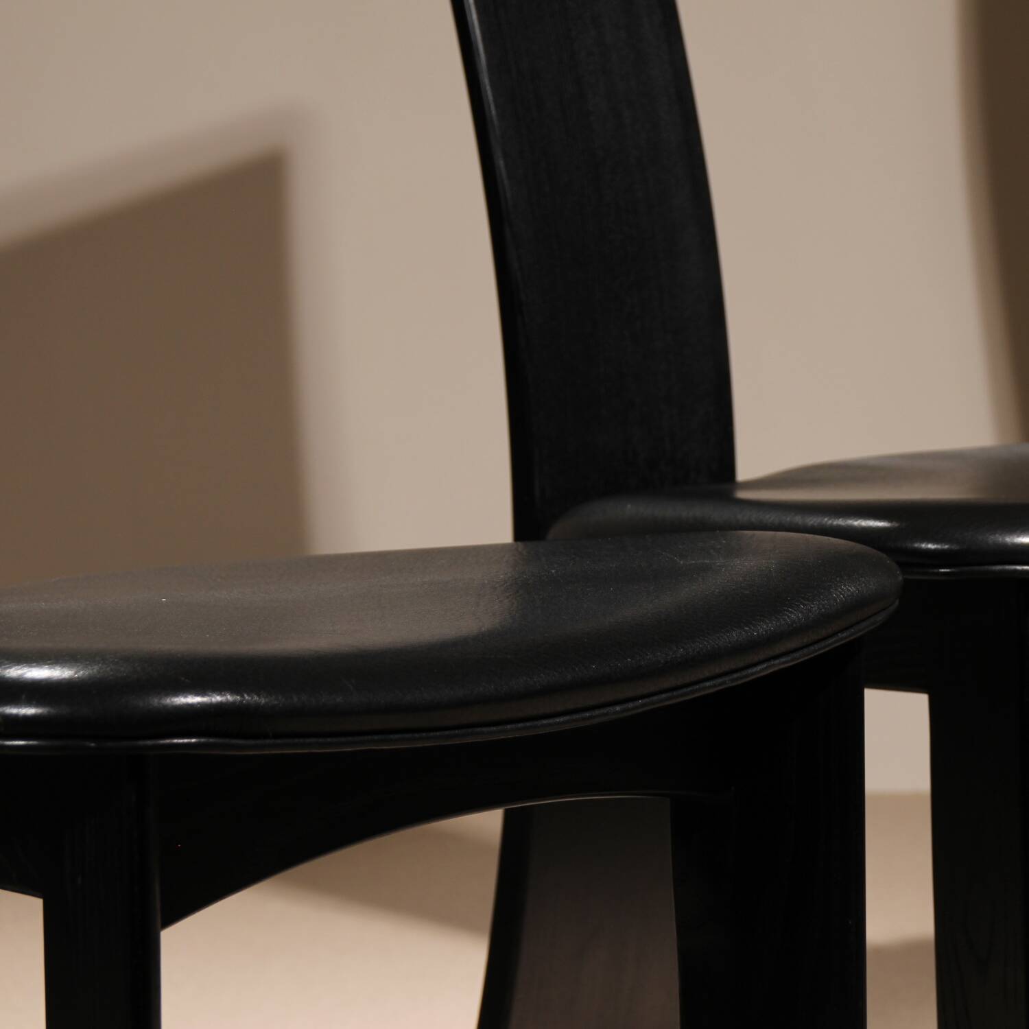 Four Sculptural ‚Iris‘ Chairs by Bob van den Berghe for Tranekaer