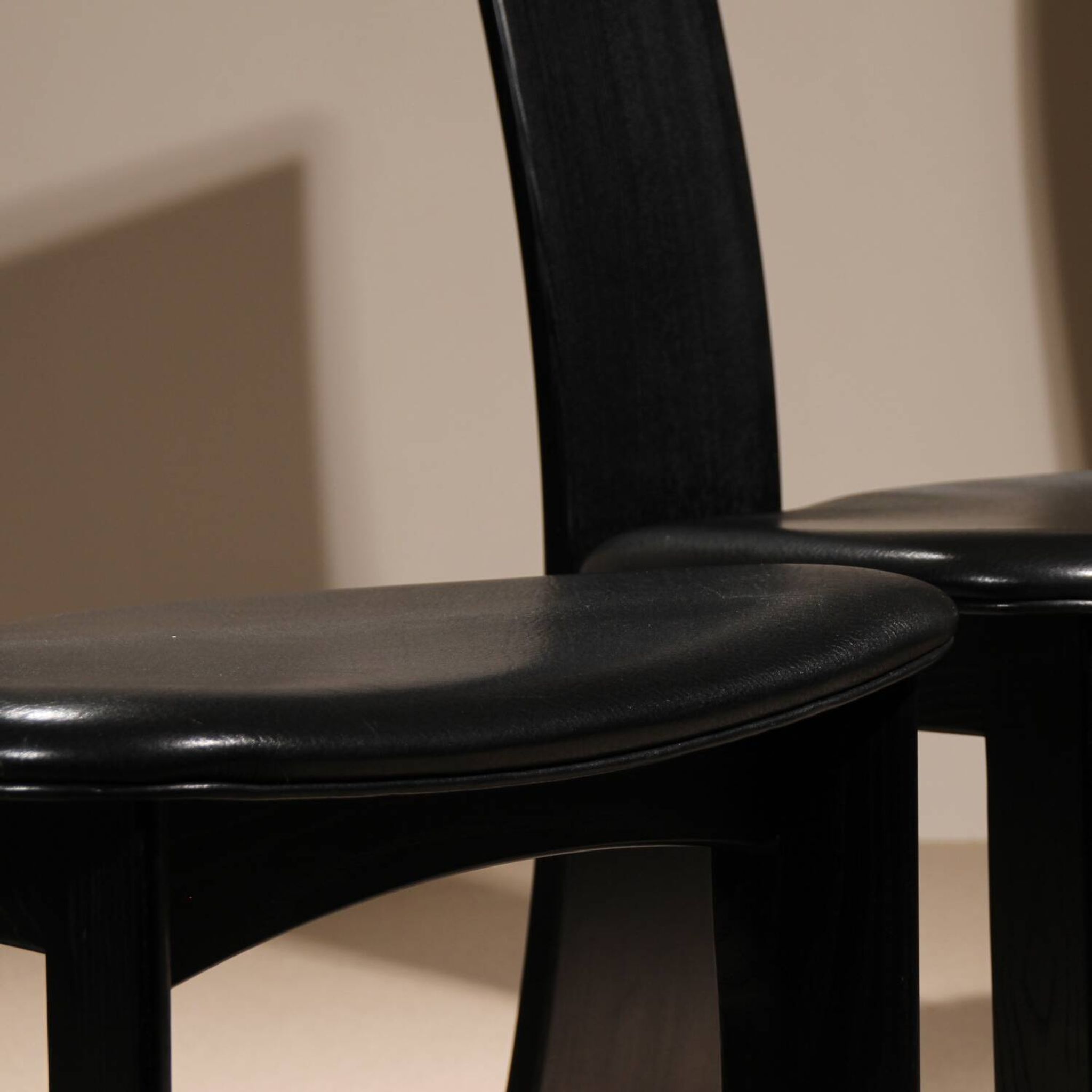 Four Sculptural ‚Iris‘ Chairs by Bob van den Berghe for Tranekaer