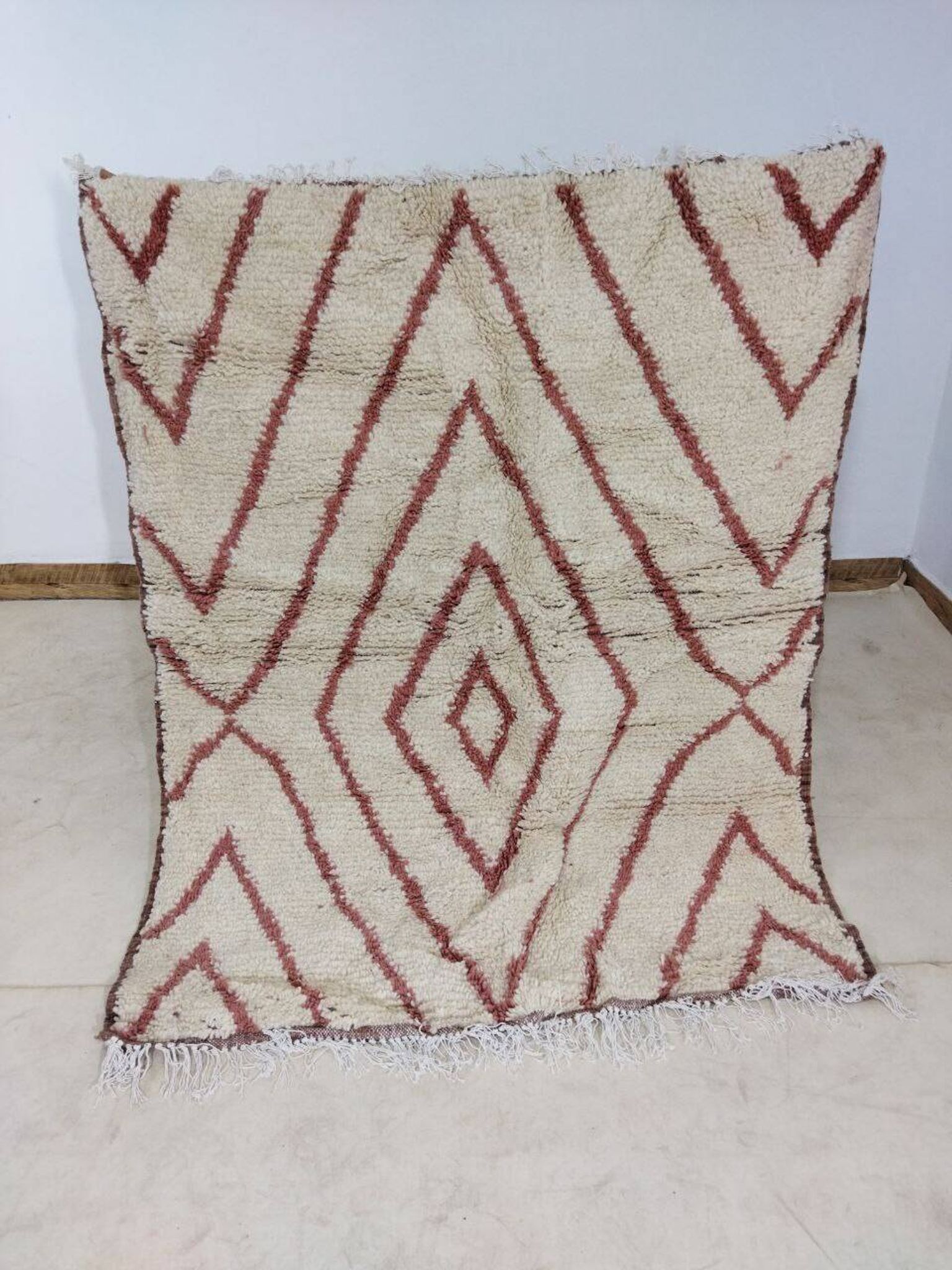 Handmade moroccan berber rug 160 x 128 cm
