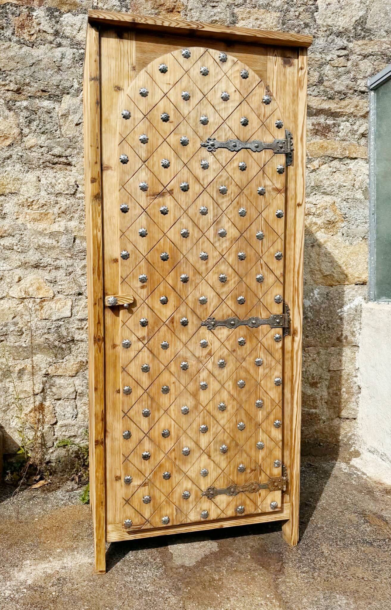 Old Spanish wardrobe/ hosiery/ medieval wardrobe