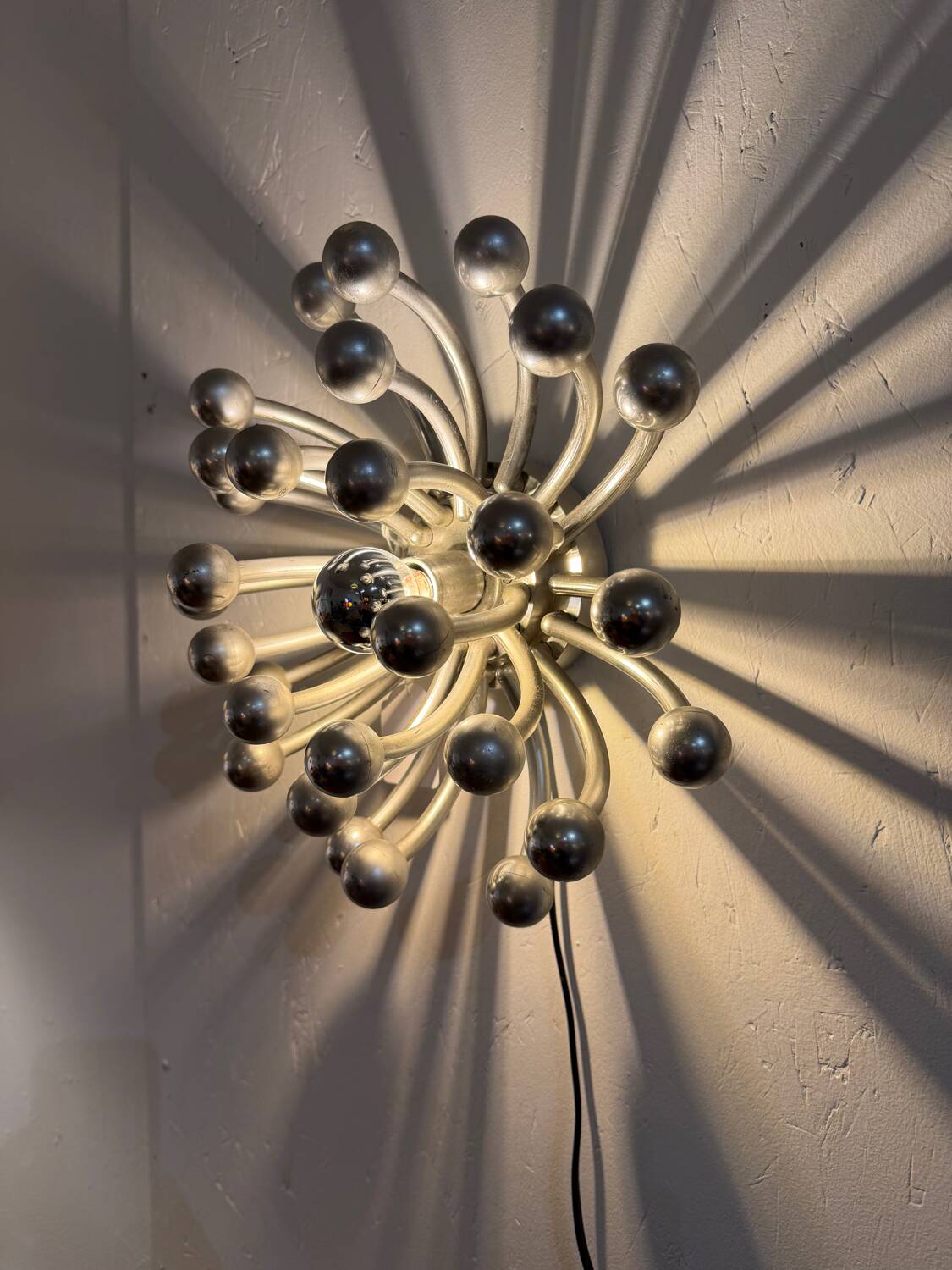 Applique “Pistillino” par Studio Tetrarch pour Valenti Luce – 1969
