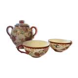 Lot of tea cups and Chinese porcelain pot