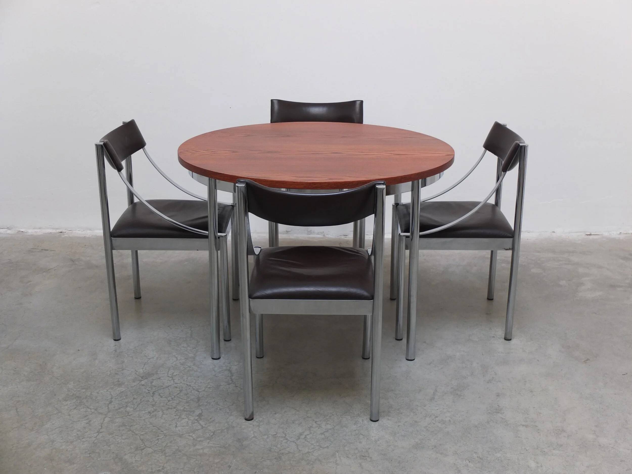 Round dining table in the style of Alfred Hendrickx, 1960s