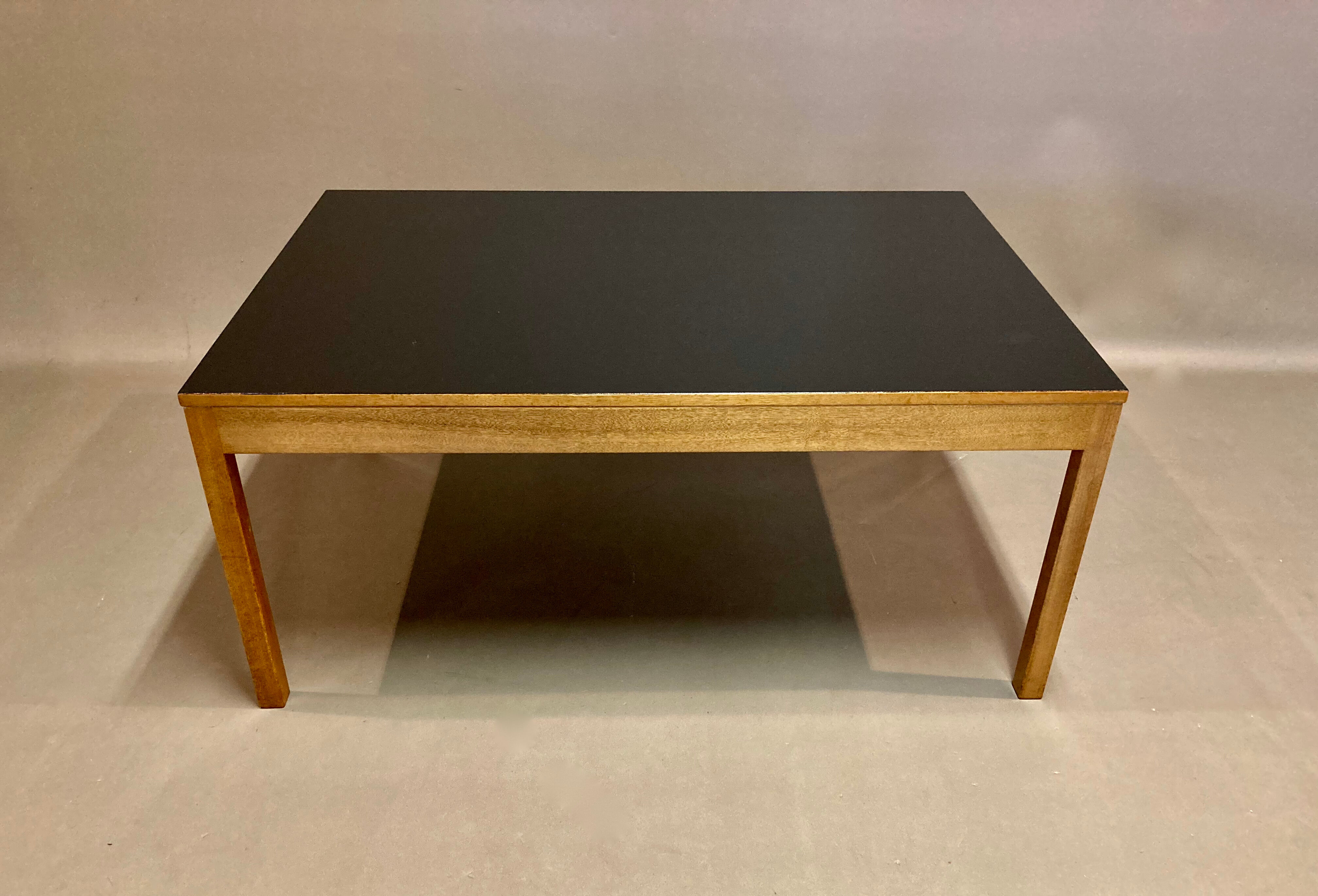 Scandinavian design coffee table by Borge Mogensen 1950