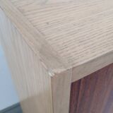 Armoire du milieu du siècle avec pieds en laiton
