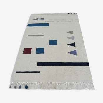 Moroccan carpet Kilim bohémian kelim for living room geometric pattern and pompom