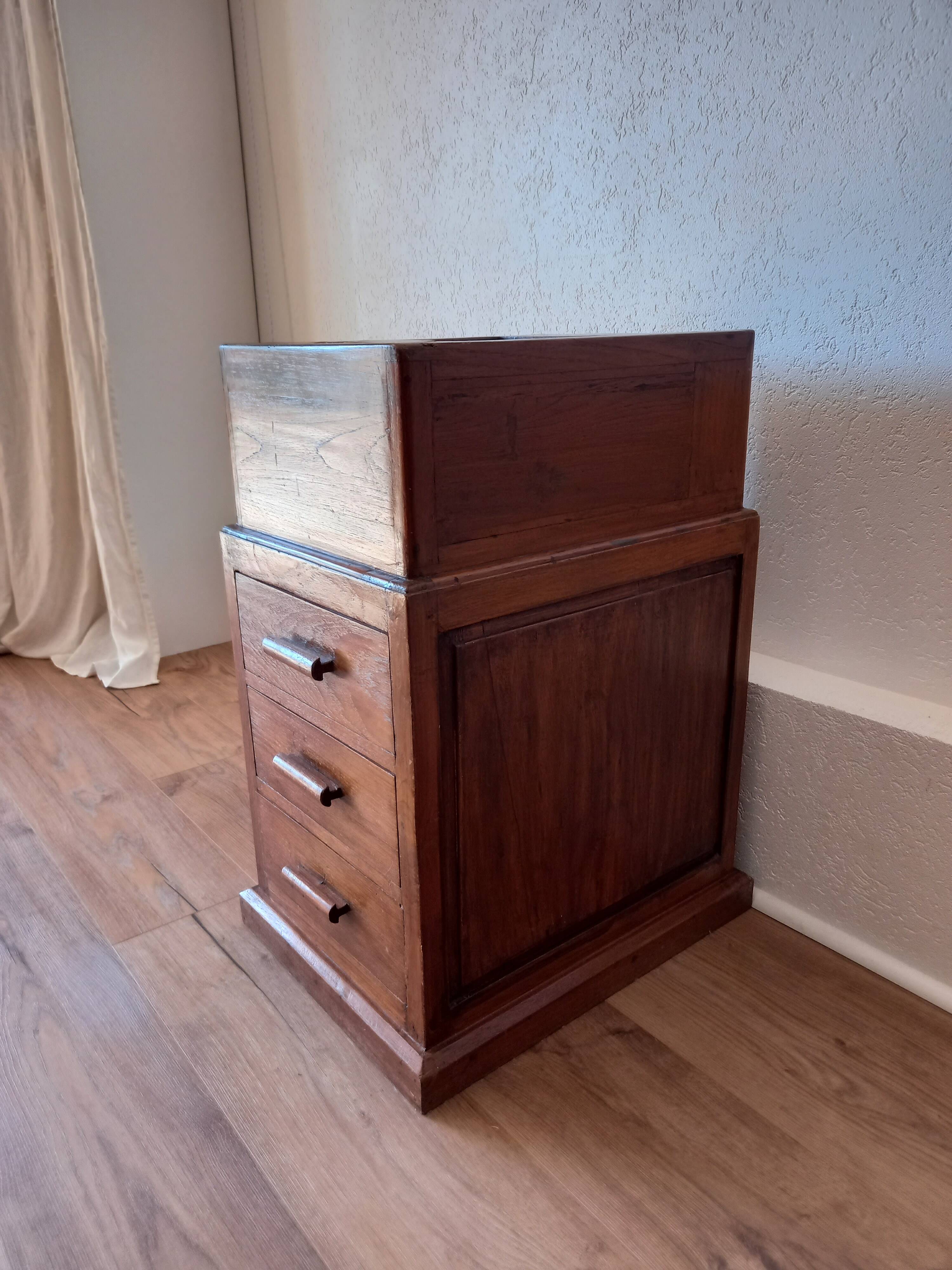 Curtain file cabinet with drawers