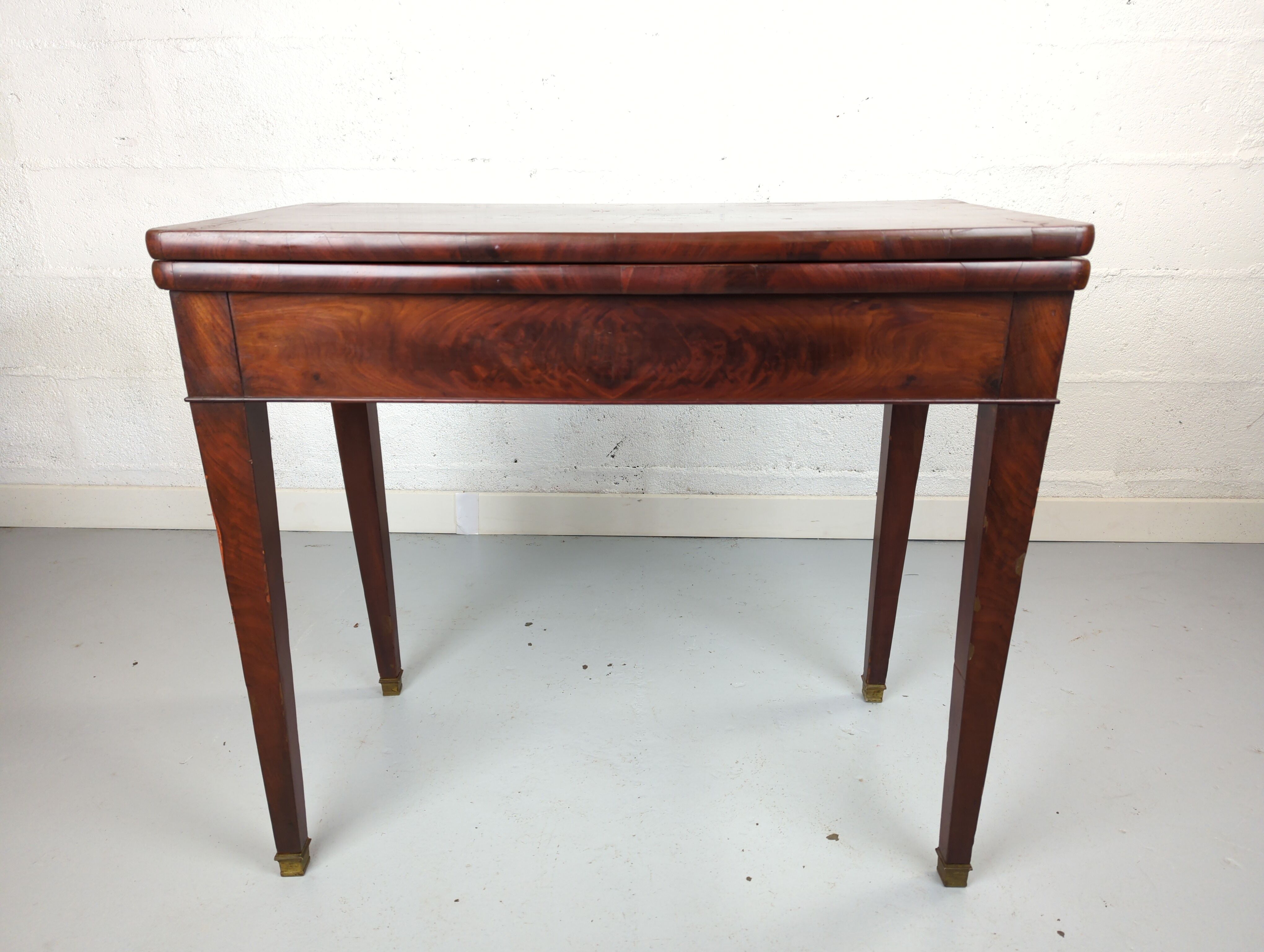 Game table wallet mahogany veneer era empire